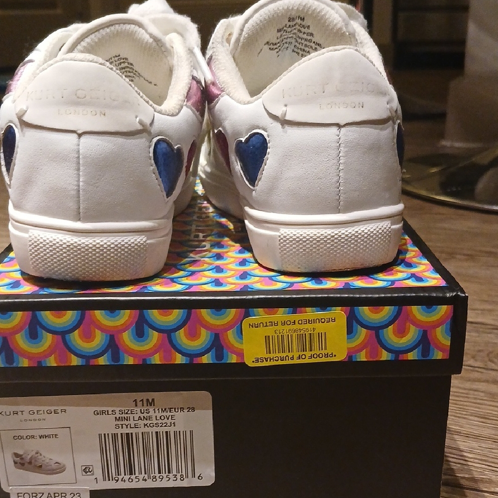 Kurt Geiger Mini Lane Love Sneakers with Heart Accents - Picture 4 of 6